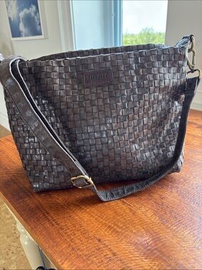 UASHAMAMA Crossbody Bag in Dark Brown